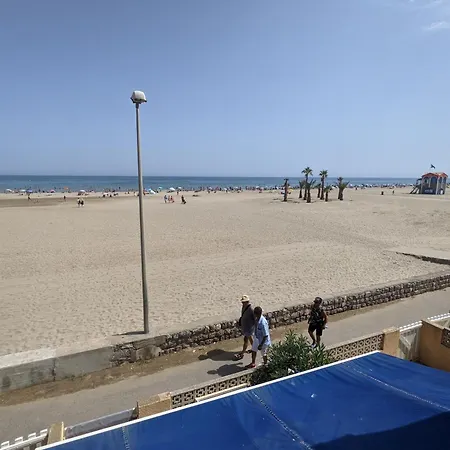 T2 Climatise 4 Pers. Avec Parking, Front De Mer, - Fr-1-797-10 * Port-la-Nouvelle